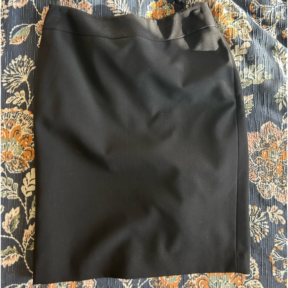 pencil skirt - Picture 1 of 3